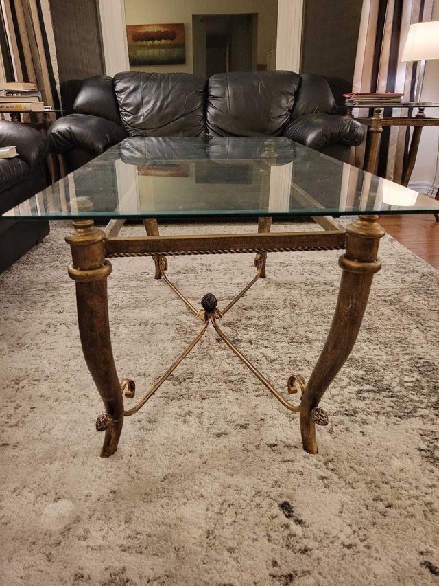 Large glass top coffee table - photo 2