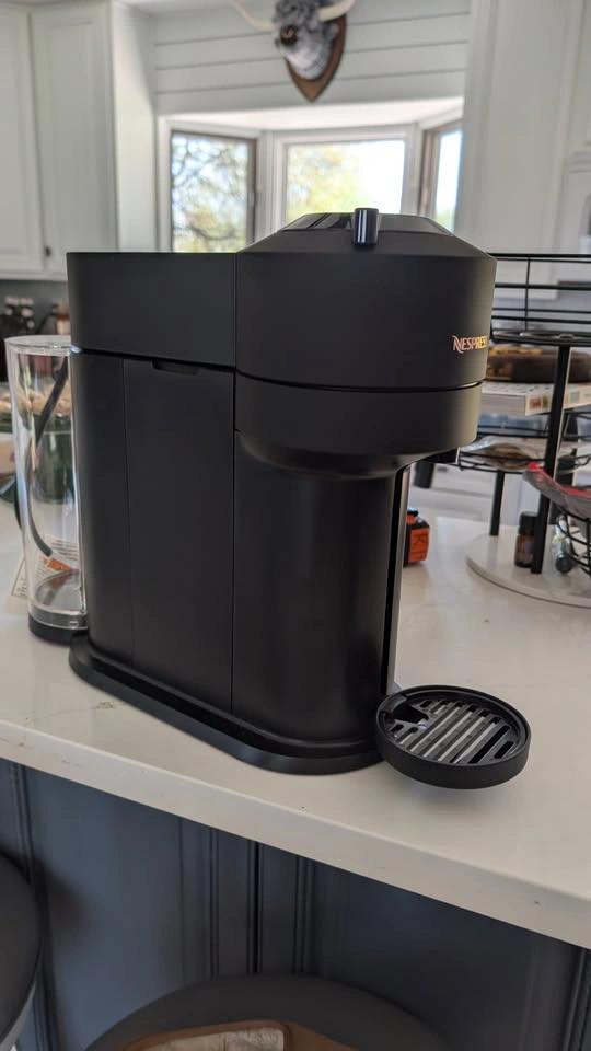 Nespresso Vertuo Next Black Edition - photo 2