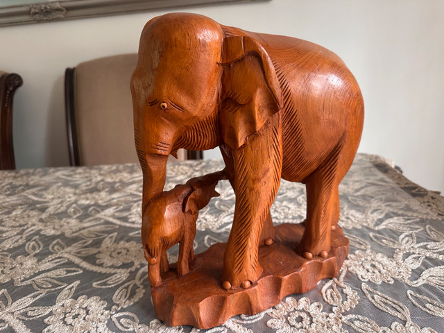 Wooden Elephant Carving - photo 3