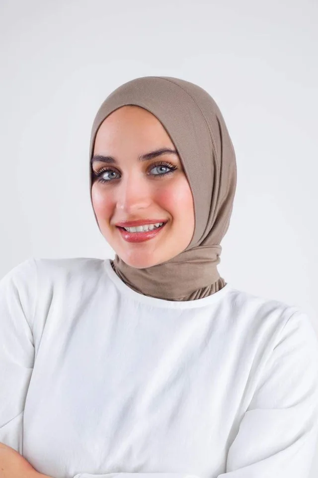 Amira Hijab thumbnail