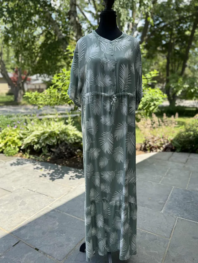 Green Maxi Women’s Dress thumbnail