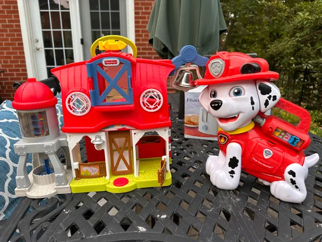 Fisher-Price Farm Paw Patrol Marshall thumbnail