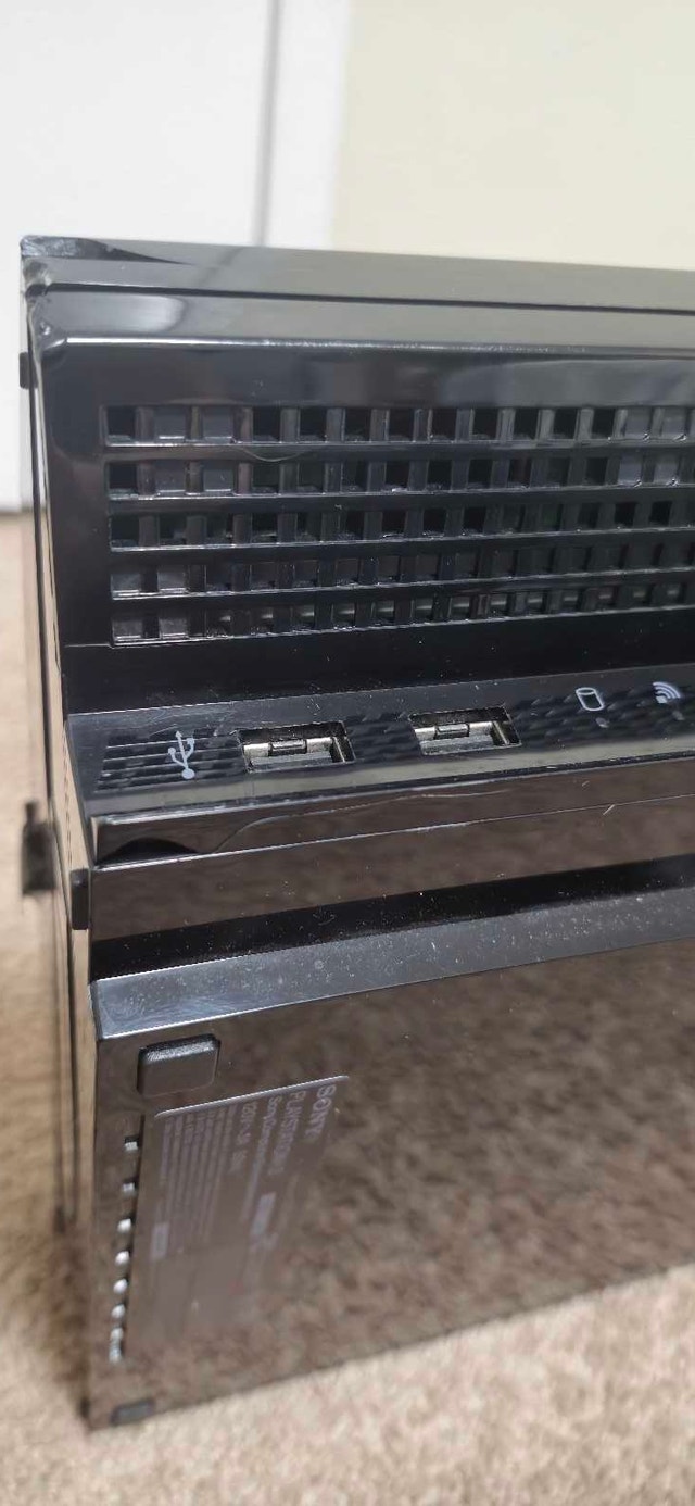 Playstation 3 as is - photo 3
