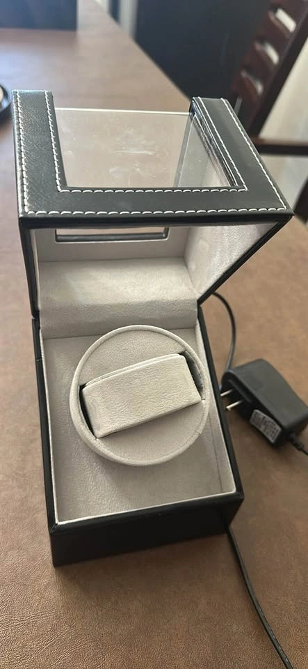 Single Watch Winder, Automatic Watch Winder in Black PU Leather - photo 2