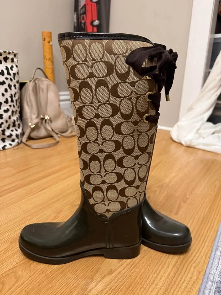 Coach Brown Lace Rubber Boots - Size 7 - photo 2