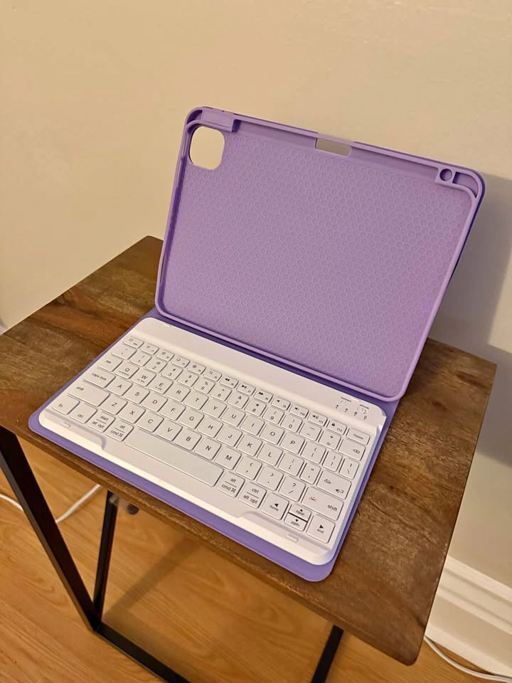 iPad Air 11 Inch Keyboard Case