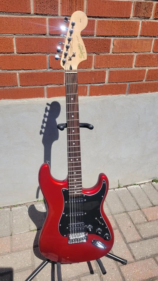 $280 Squier Stratocaster HSS Electric Guitar - Affinity Series - photo 2