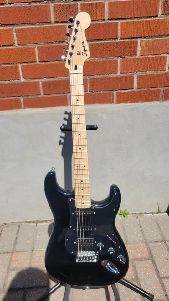 $250 Squier Stratocaster HSS Electric Guitar – Black - photo 3