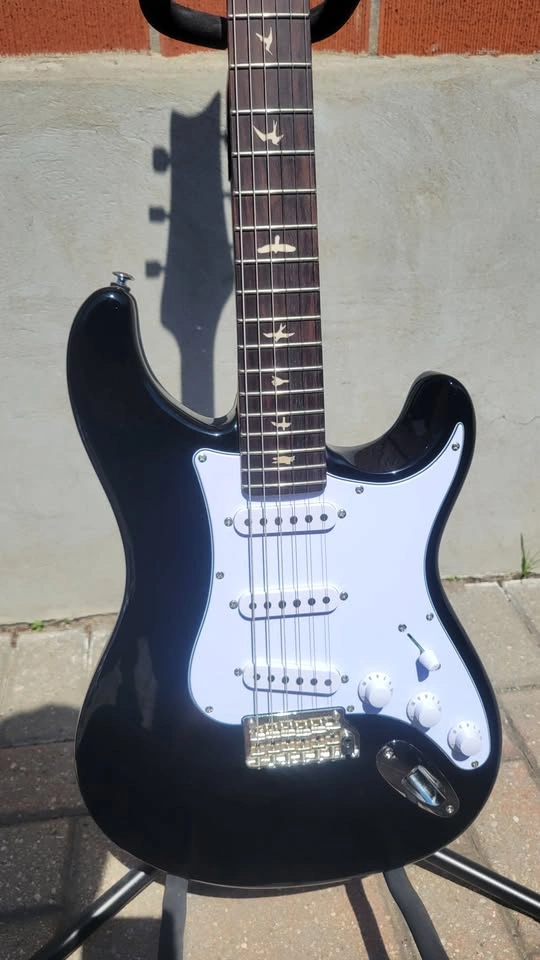 $950 PRS Silver Sky SE Electric Guitar - Piano Black - John Maye - photo 4