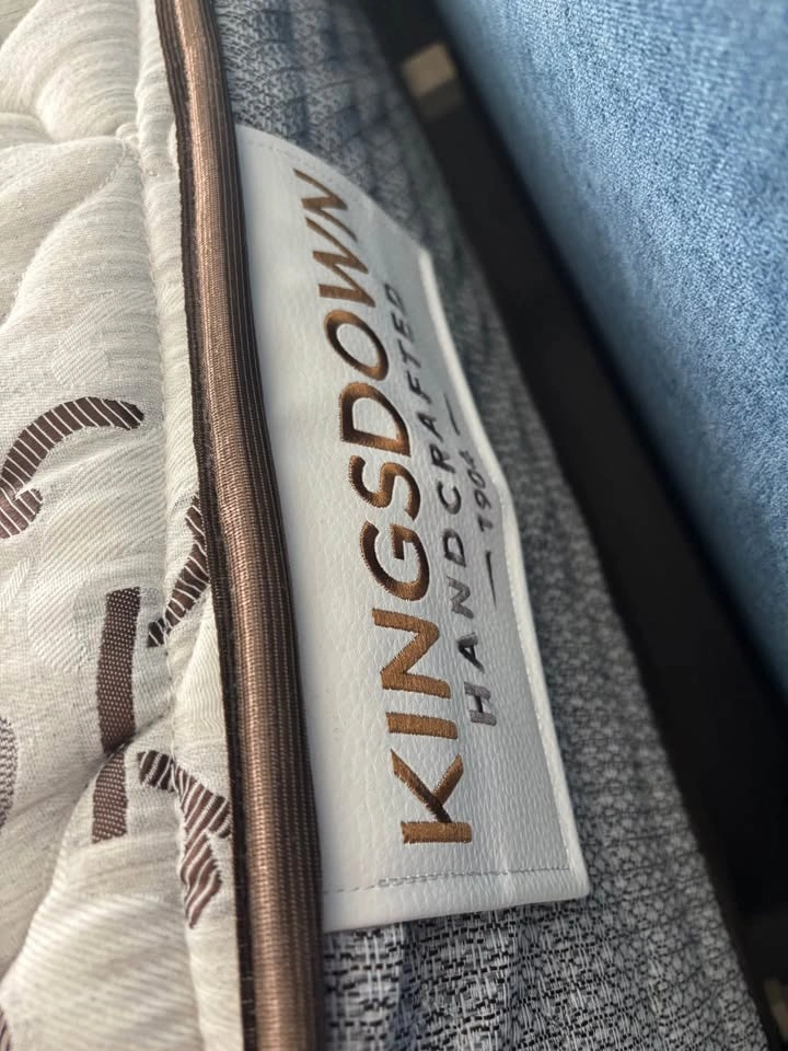 Queen Mattress Kingsdown - photo 2