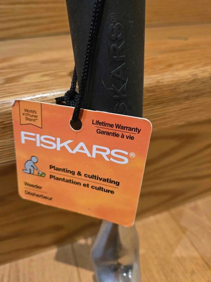 BNWT Fiskars Ergo Hand Weeder - photo 3