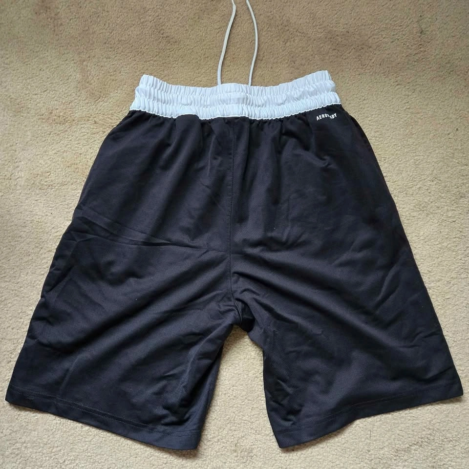 Adidas basketball shorts - men's medium - photo 2