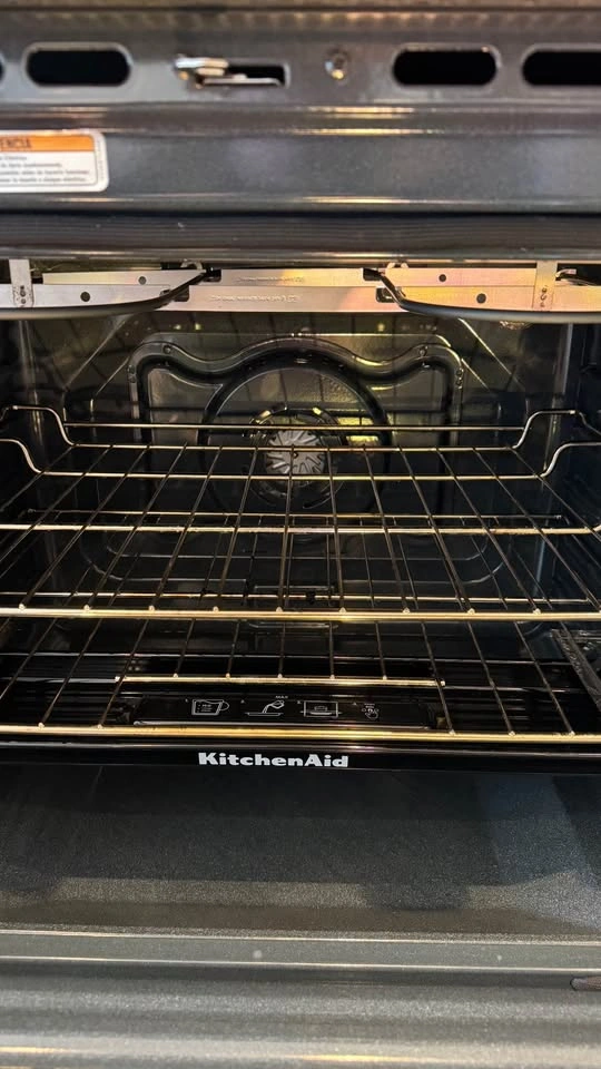 KitchenAid Stove refurbished-customer return - photo 4
