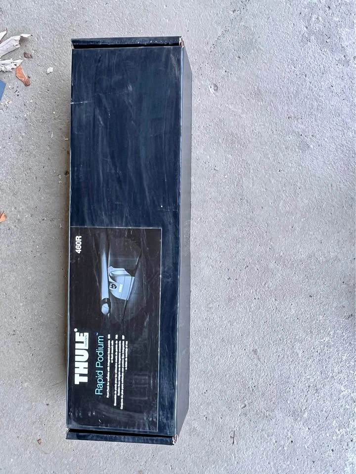 Thule 460R Rapid Podium Kit with Lock Cores and Fit Kit