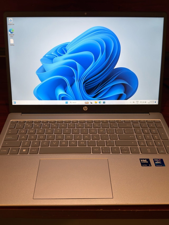 HP Laptop Intel Core Ultra 5 / 16GB RAM / 512GB SSD - photo 4