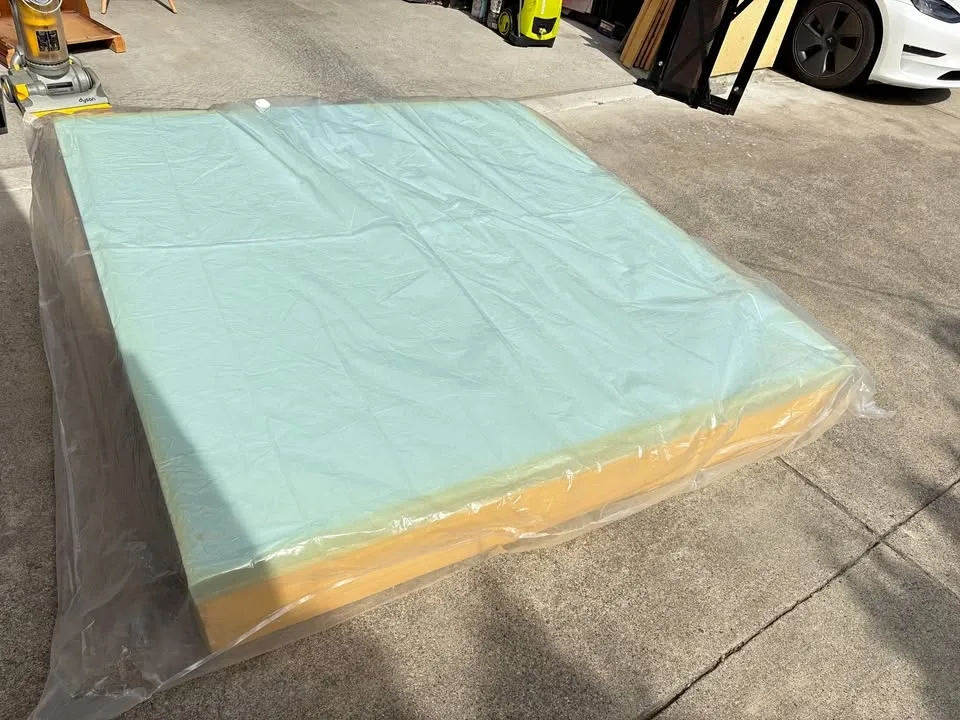 King Size Memory Foam Mattress w/o cover