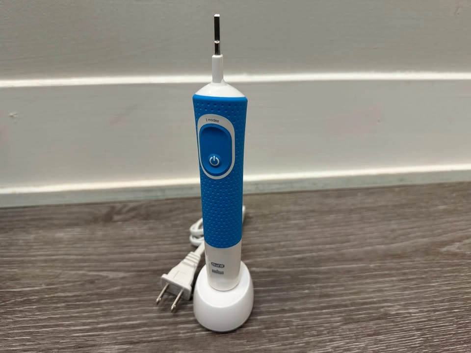 Oral-B Kids Rechargeable Electric Toothbrush - photo 2