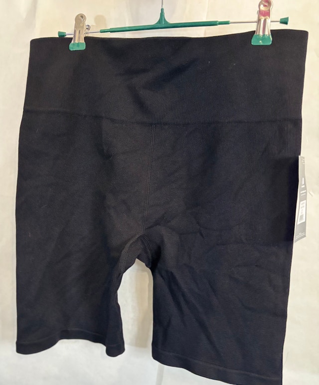 NWT Newbalance Athletic Tight Forming Shorts - photo 3