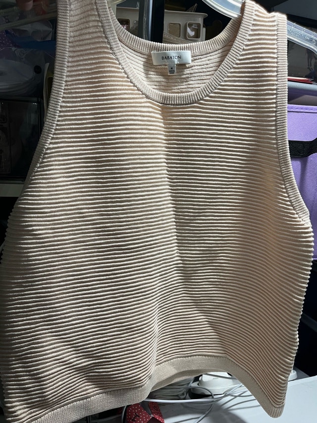 Babaton pink ribbed cropped top size medium - photo 5
