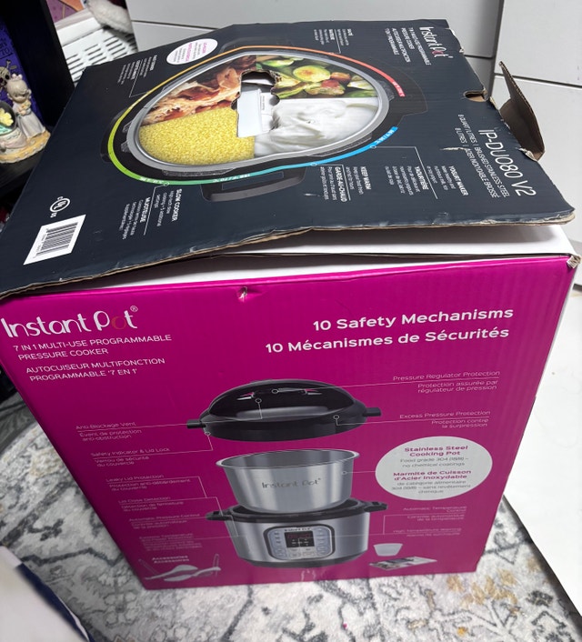 Instant Pot 7-in-1 Multi-Use Programmable Cooker