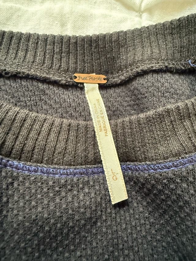 Free People Sweater size Large - photo 3