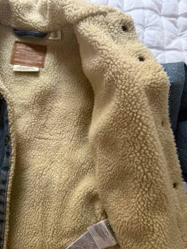 Levi's Premium Lined Jean Jacket - Medium - photo 3
