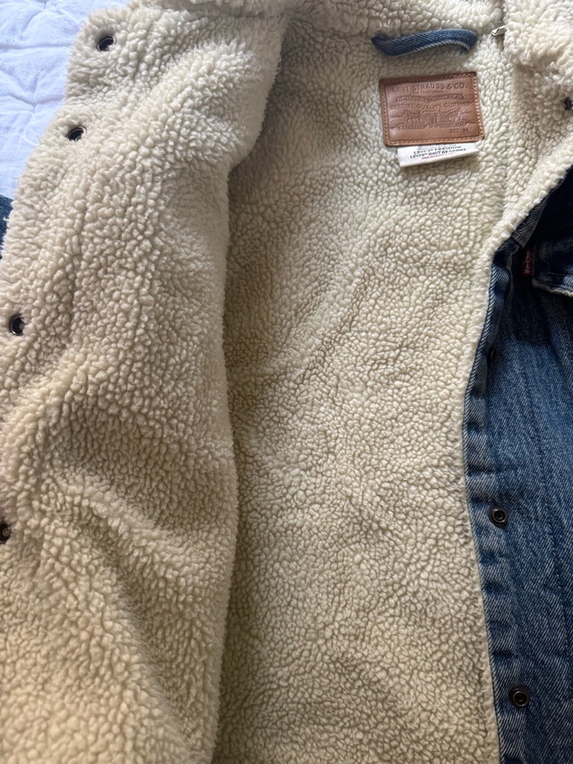 Levi's Premium Lined Jean Jacket - Medium - photo 4
