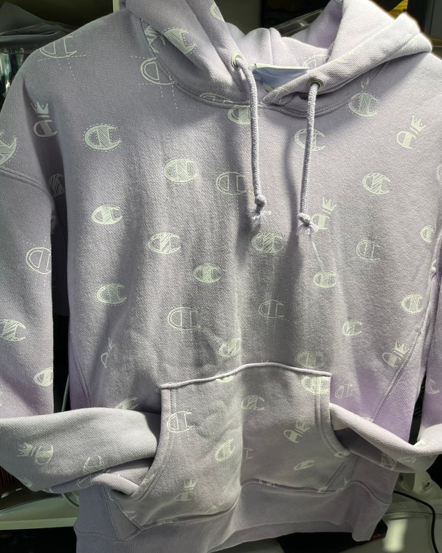 Champion Printed Thick Light Purple Hoodie - Medium - photo 3