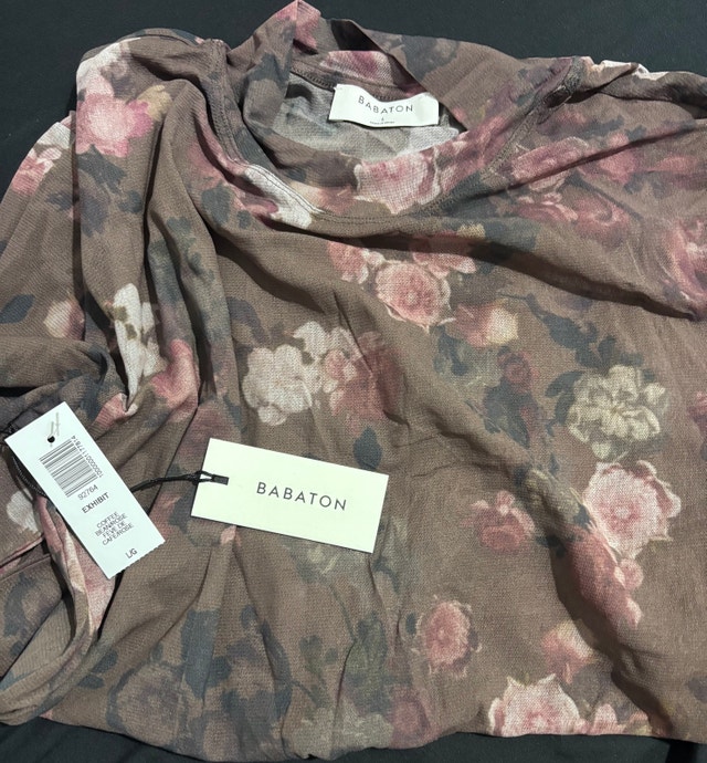 Babaton Exhibit T-Shirt - Floral Print - Size Large - photo 3