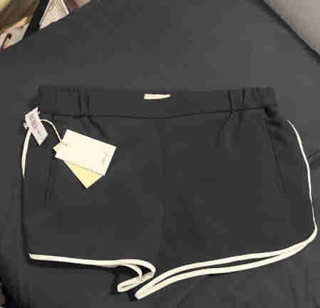 Wilfred Relaxed Mini Short size medium