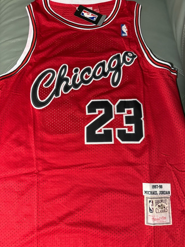Michael Jordan 97-98 Mitchell & Ness Jersey