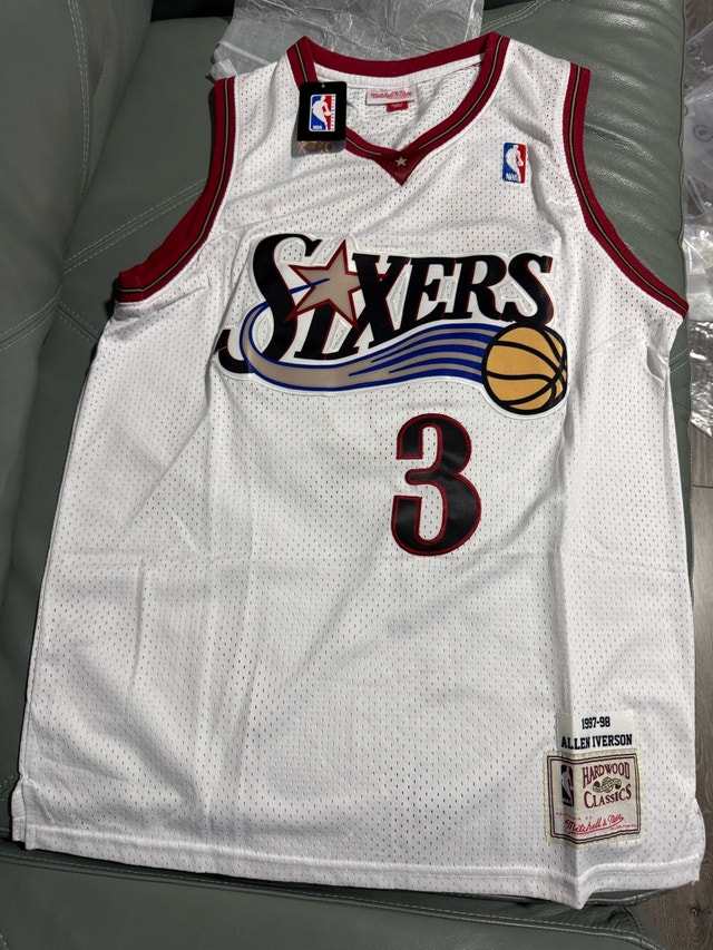 Allen Iverson 97-98 Sixers Mitchell & Ness Jersey