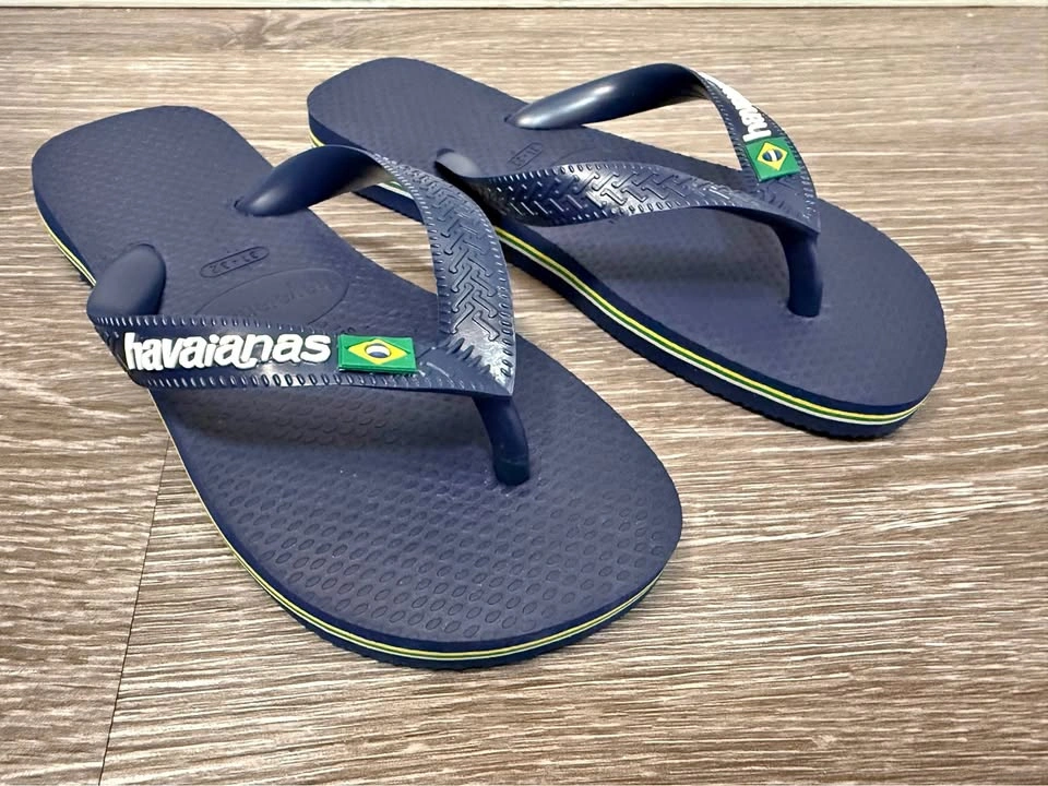 Havaianas Kids Flip Flops – Size 2 (Youth) – Navy Blue