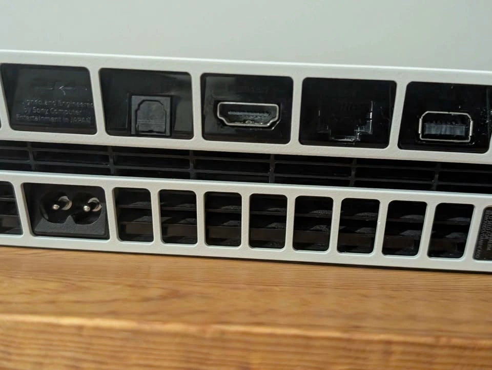 Glacier White PS4 500gb HD 13.50 Firmware - photo 2
