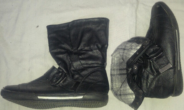 Girl's Size 3 Black Grey Lined Fold Down Boots