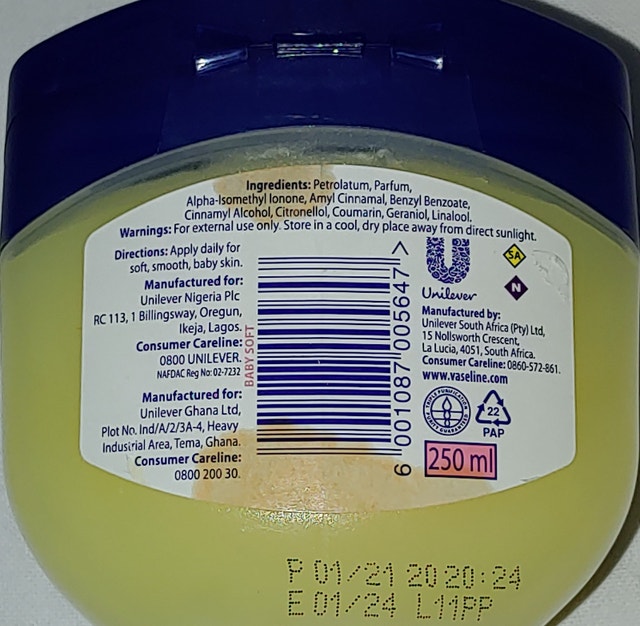 NEW Vaseline Gentle Petroleum Jelly Baby 250ml - photo 2
