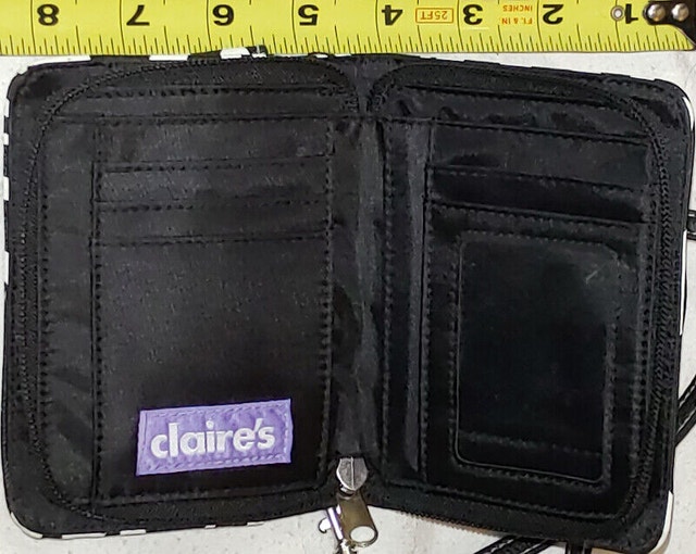 NEW B&W Zebra Print Purse with Wallet by Claire's - photo 3