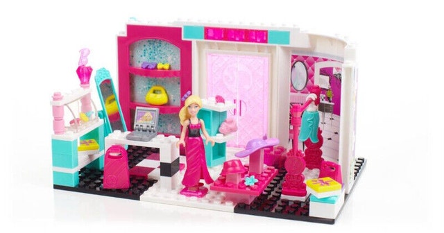 4 Barbie Mega Bloks Sets: Mansion, Horse, Boutique, Castle - photo 5