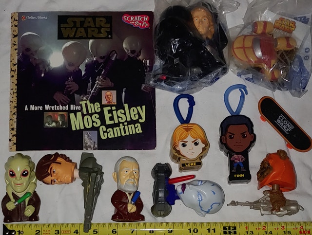 3 Sets x 10 Star Wars Toys Figures & Book - photo 3