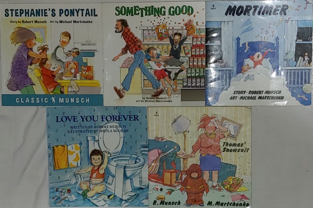 5 Robert Munsch Books - Ponytail, Good, Mortimer, Love, Snow