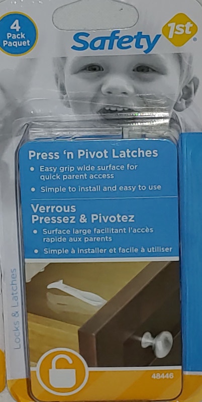 NEW Safety 1st Plug Protectors & Drawer Latches - photo 2