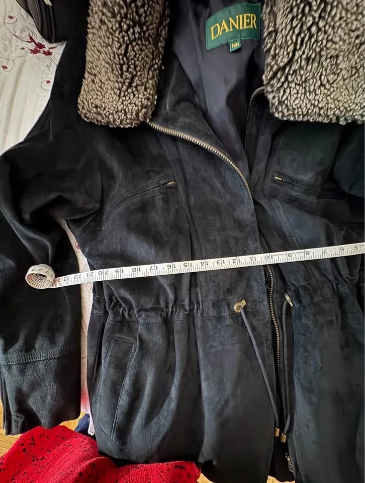 Black Danier Leather mid-length size M coat image indicator(5)