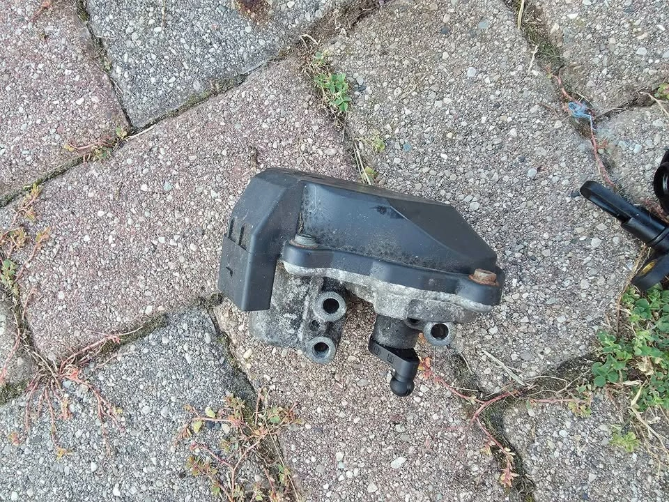 VW 2.0T FSI Manifold Parts - photo 5