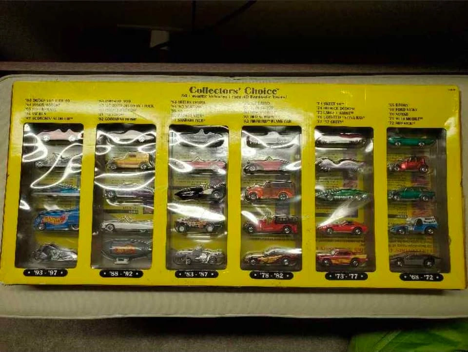 Hot Wheels 30th Anniversary Collectors Choice Set - 30 Cars - photo 2