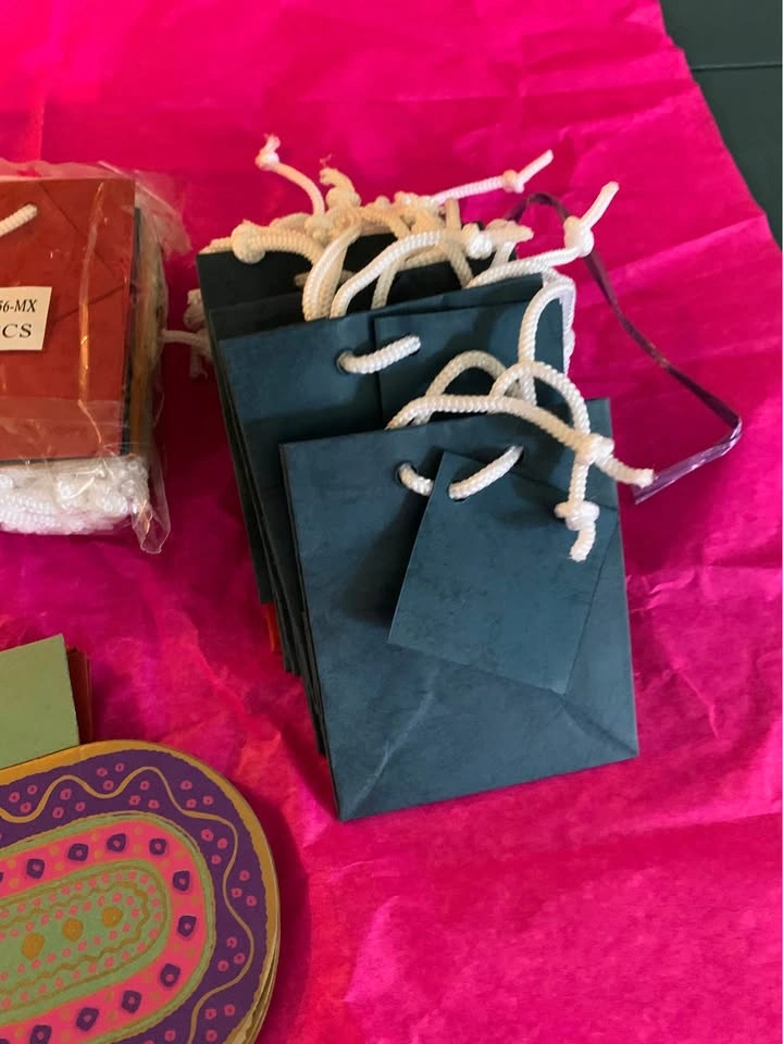 Attention Vendors- Specialty Gift Boxes & Bags - photo 5