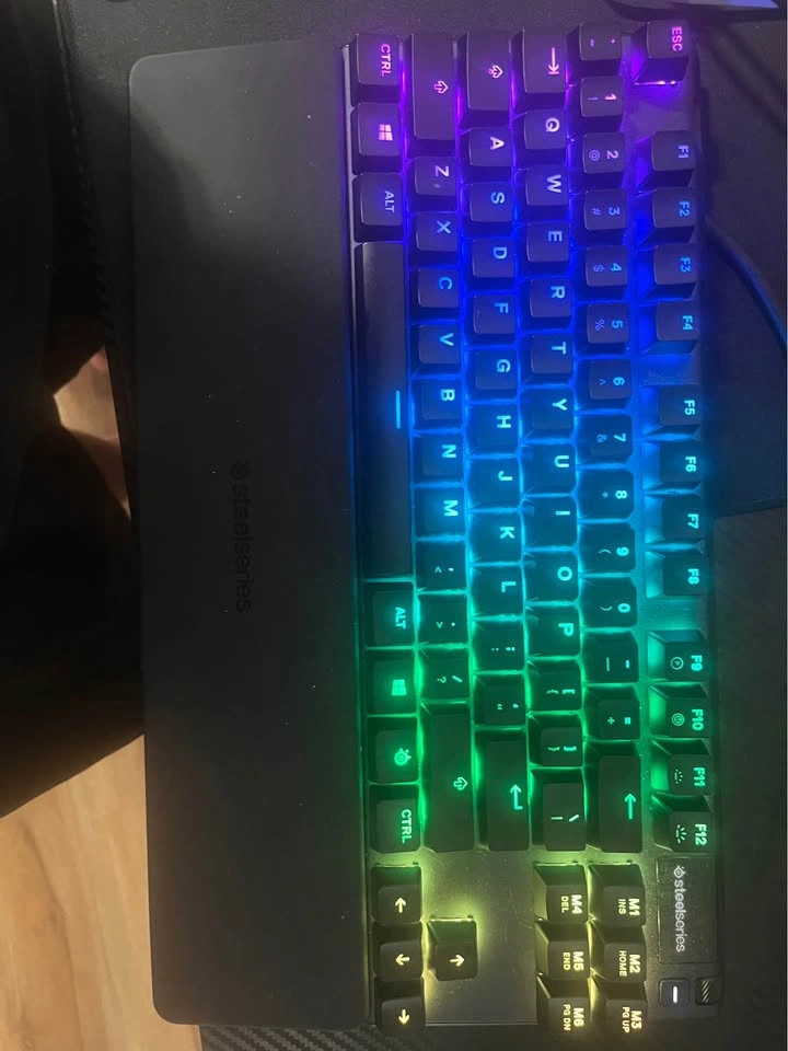 Steelseries Apex 7 TKL Keyboard - photo 2