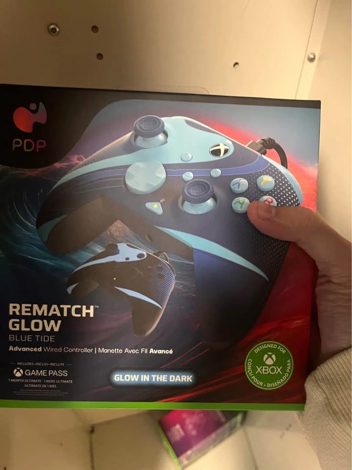 Xbox controller - photo 2