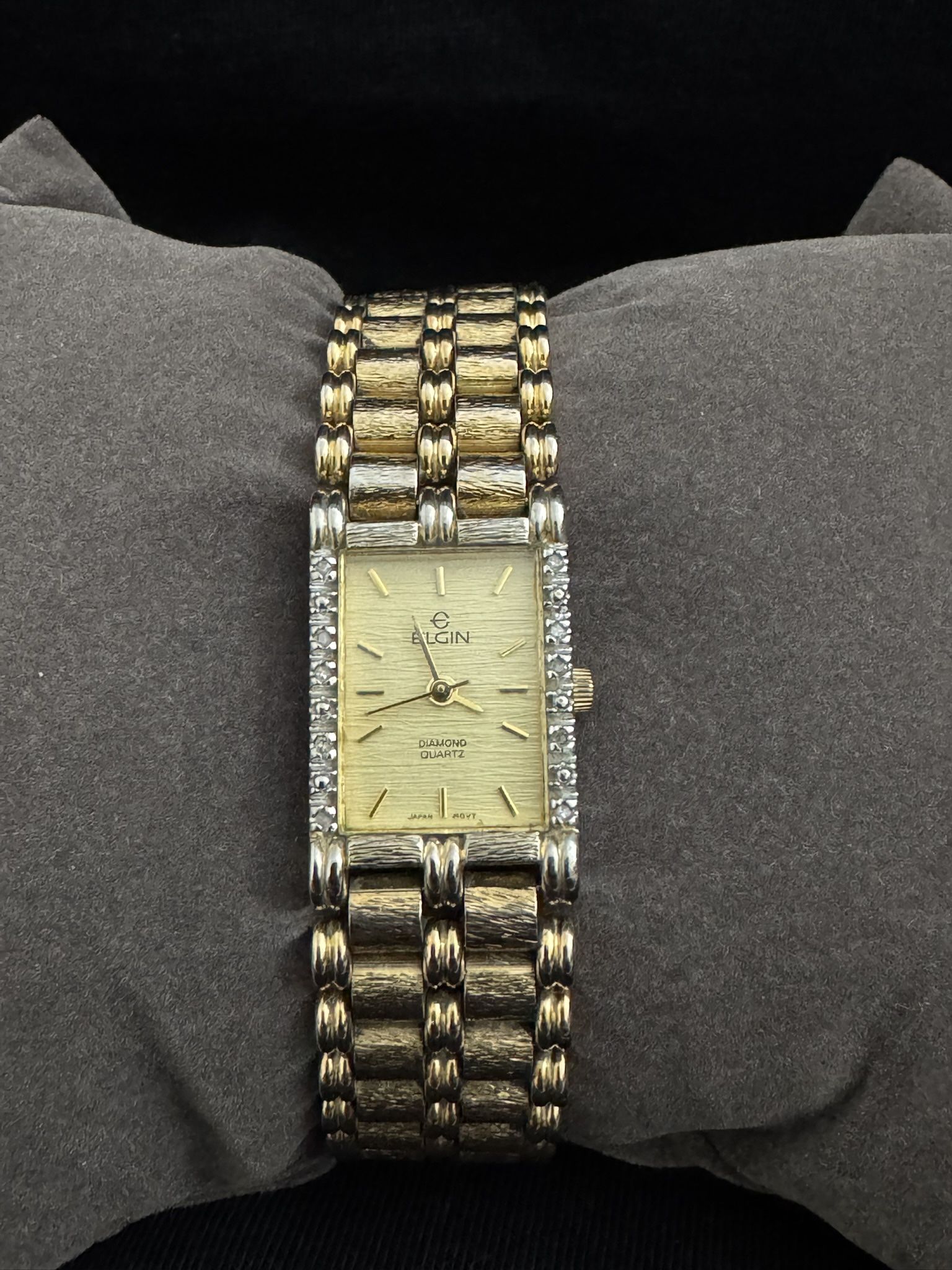 Elgin Diamond Quartz wristwatch