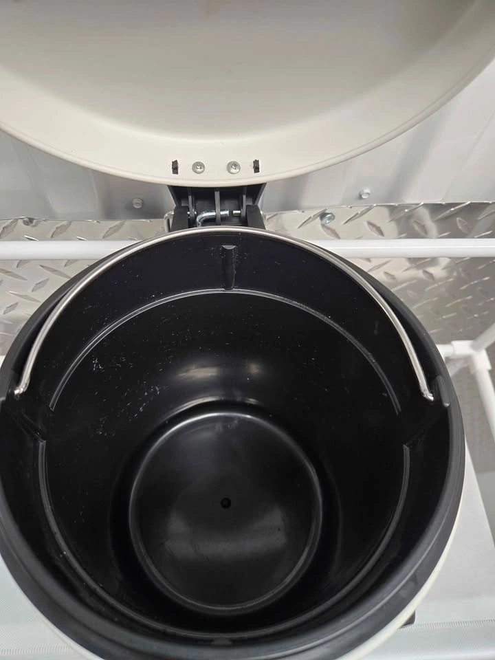IKEA STRAPATS White Pedal Bin Trash Can - photo 4