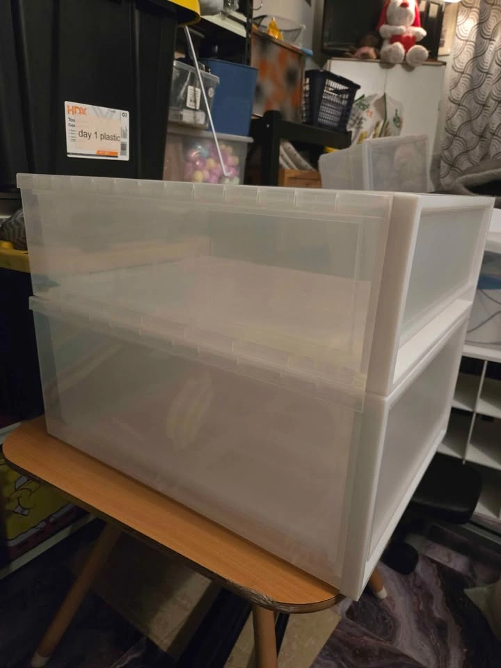 2 Clear Plastic Storage Drawers Stackable - photo 2